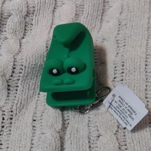 Crocodile holder
